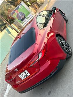 تۆیۆتا کامری